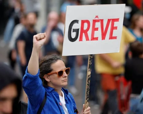 France Preparing for Major Strike Action Amid Worsening Governmental Crisis